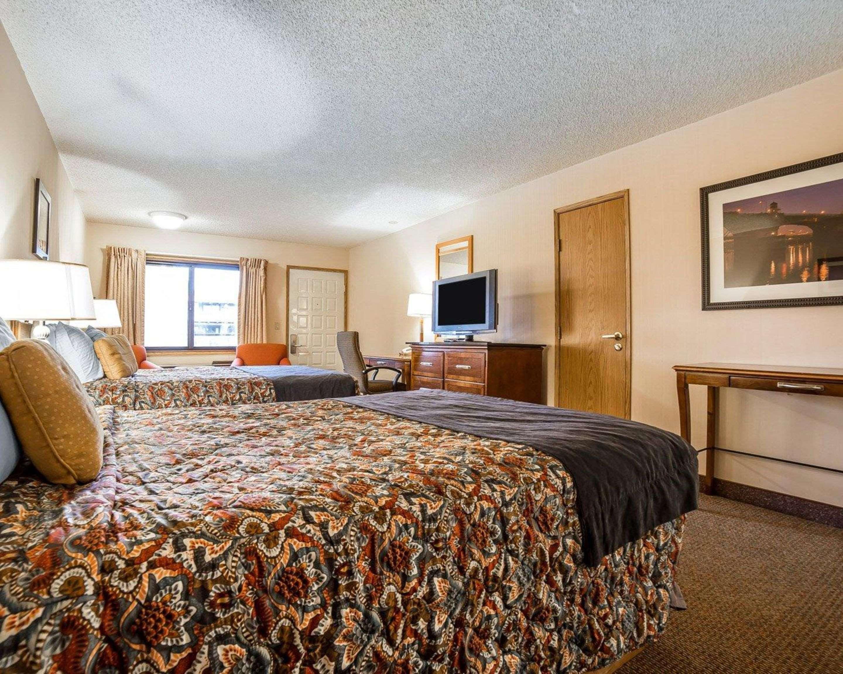 בייקר סיטי Rodeway Inn מראה חיצוני תמונה
