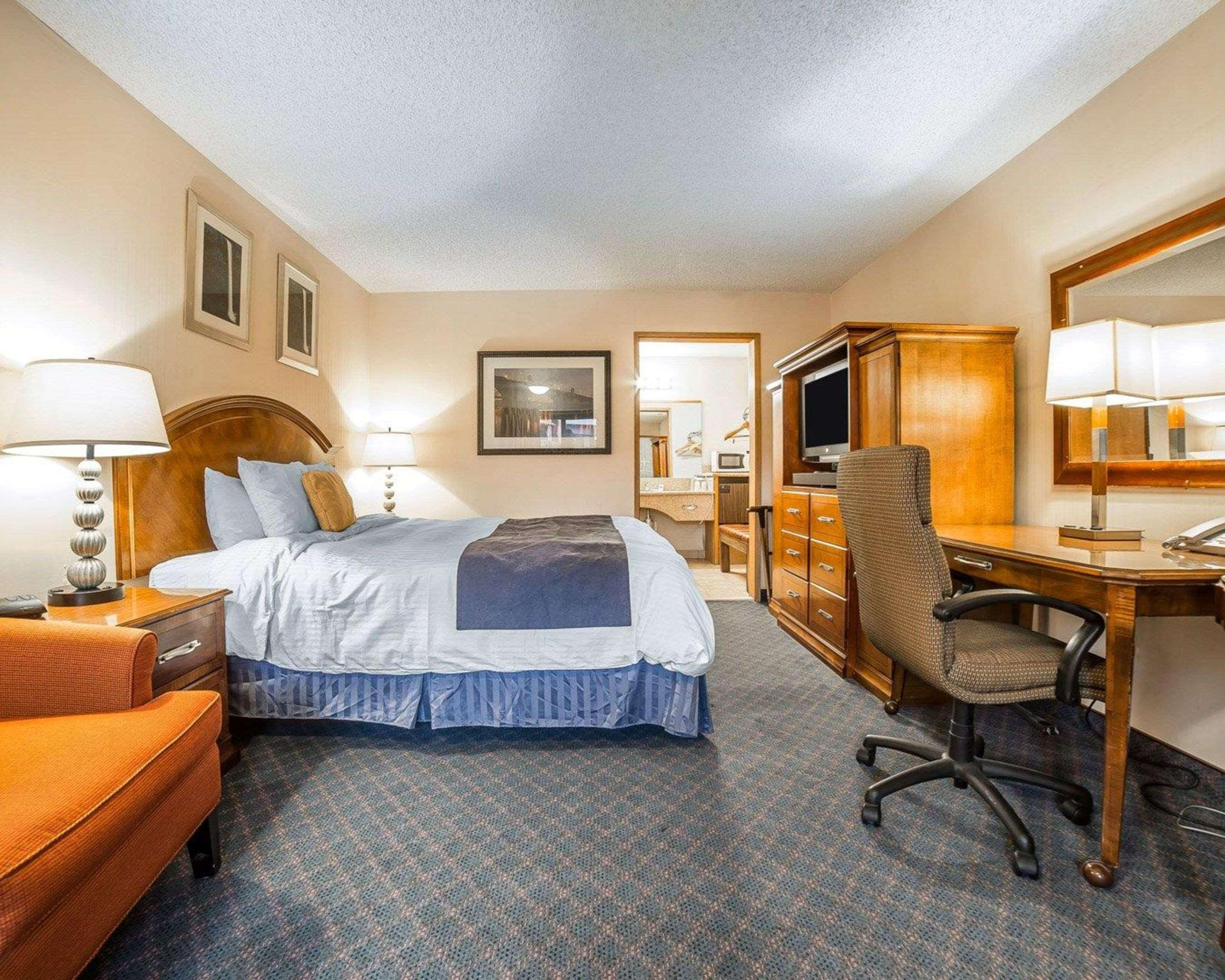 בייקר סיטי Rodeway Inn מראה חיצוני תמונה