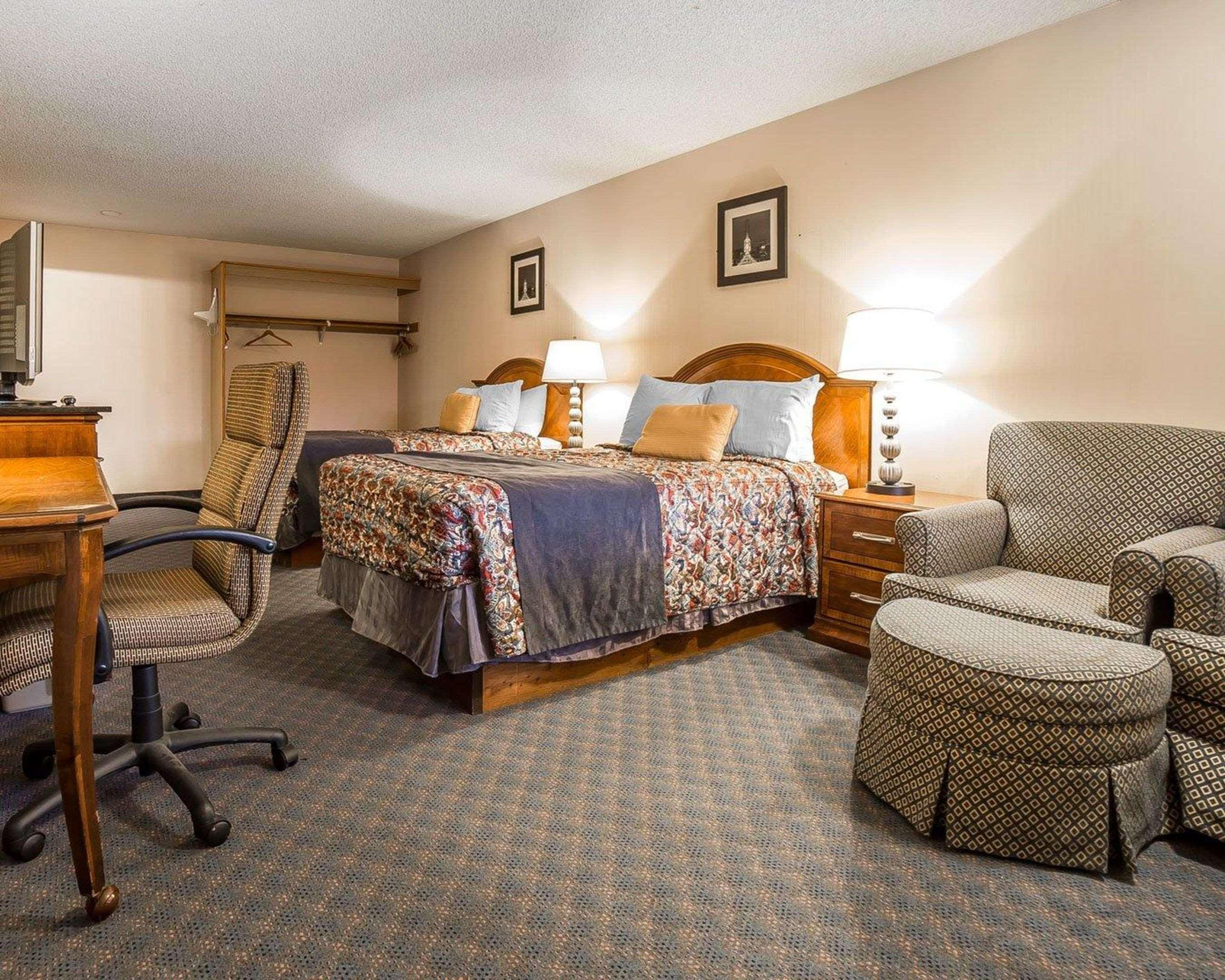 בייקר סיטי Rodeway Inn מראה חיצוני תמונה