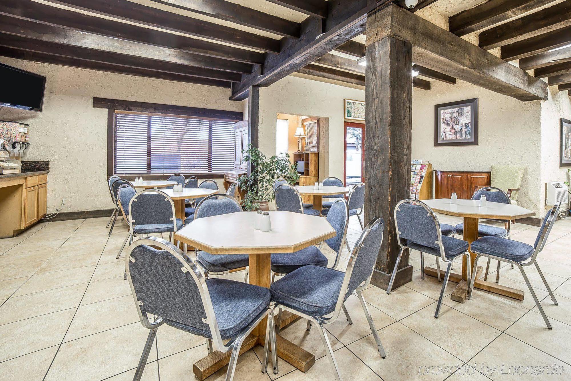 בייקר סיטי Rodeway Inn מראה חיצוני תמונה