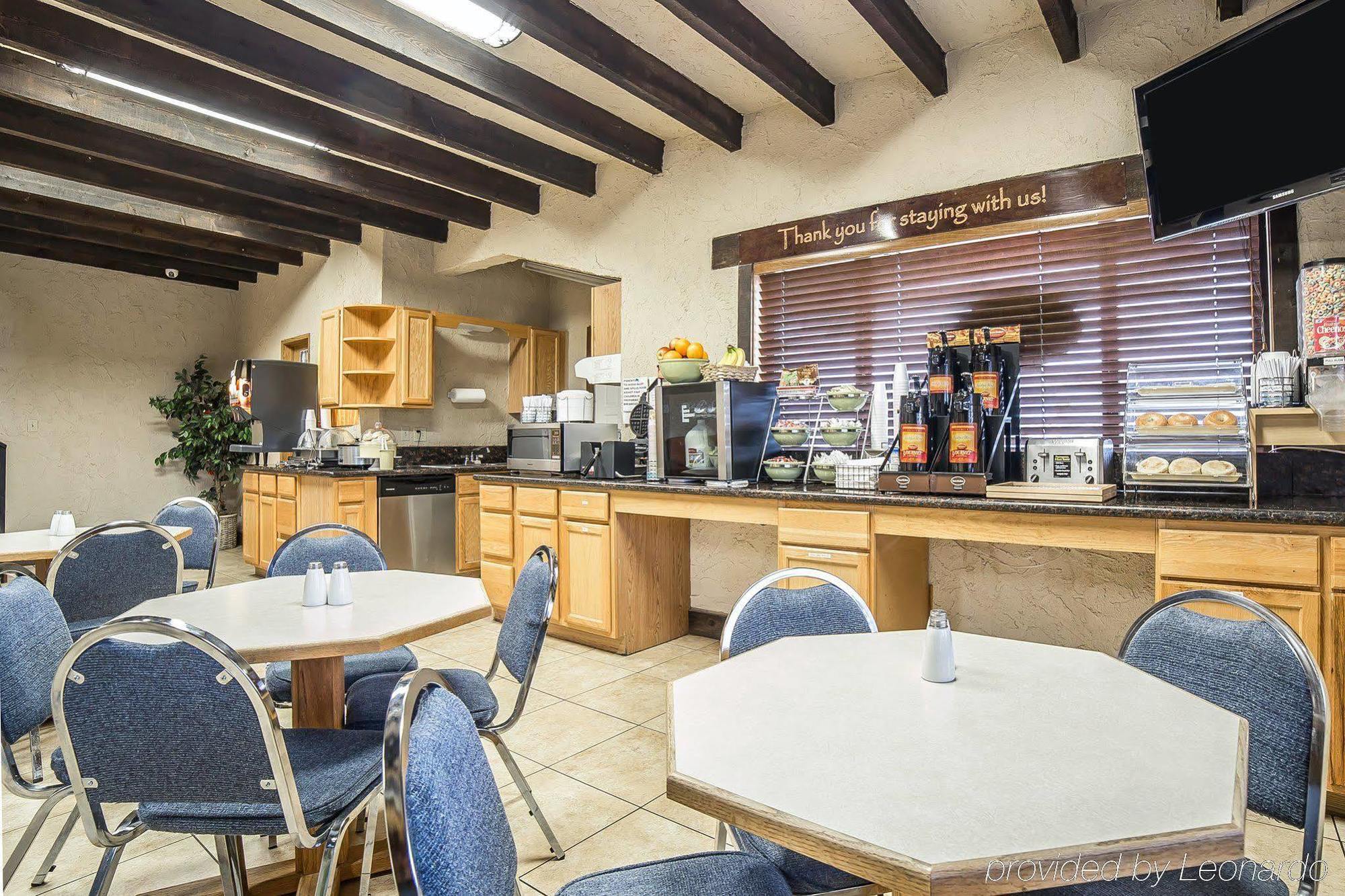 בייקר סיטי Rodeway Inn מראה חיצוני תמונה