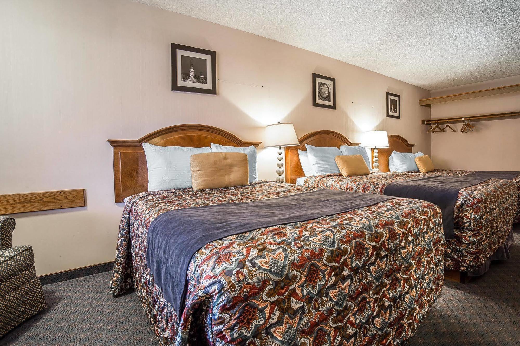 בייקר סיטי Rodeway Inn מראה חיצוני תמונה